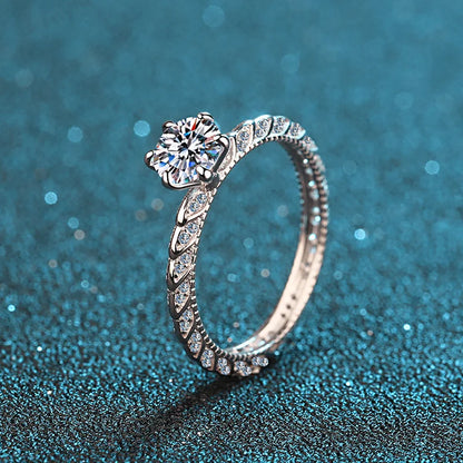 D'Galillea™ Diamante Celestial: Anillo de oro blanco con Moissanita